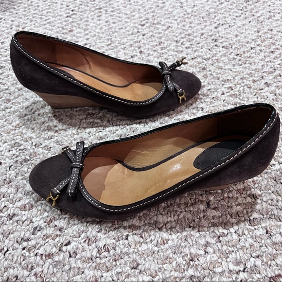 Beautiful Chloe Wedge Heels - Picture 3 of 5